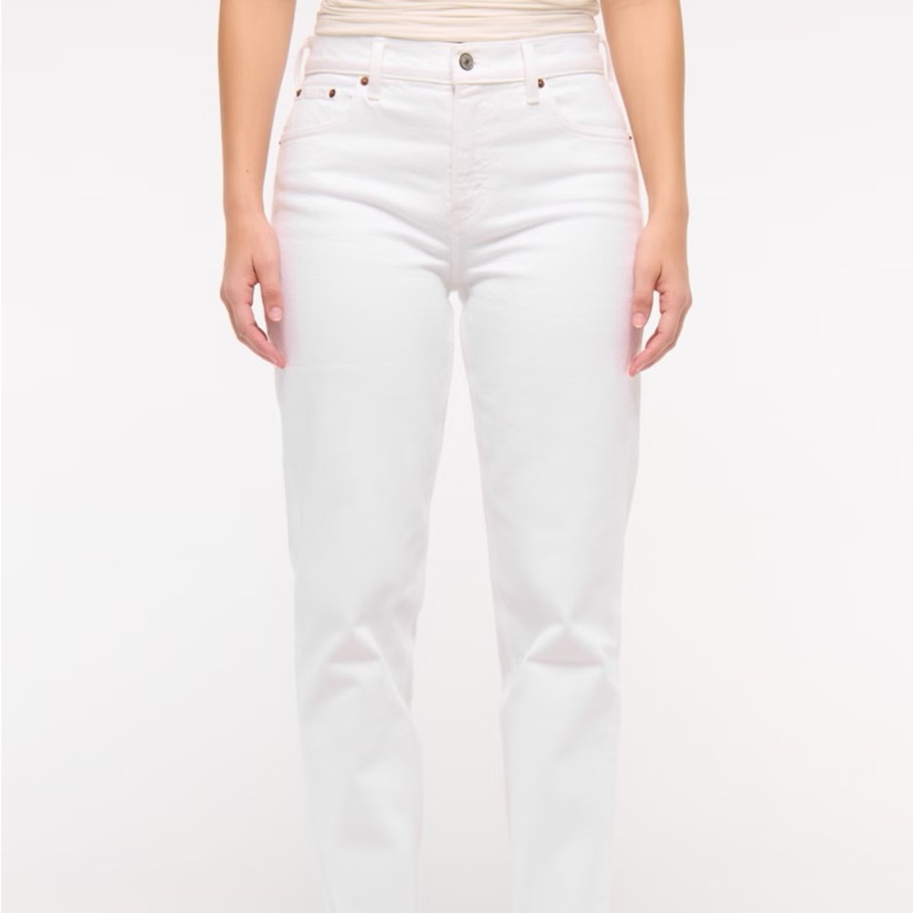 Abercrombie & Fitch Women's White curve love 90s Straight Leg Jeans